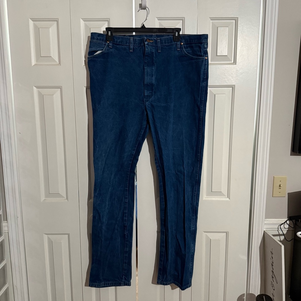 Men’s Wrangler Classic Blue Denim Jeans
